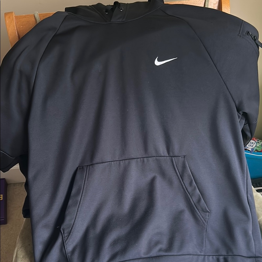 Nike Therma-Fit Hoodie